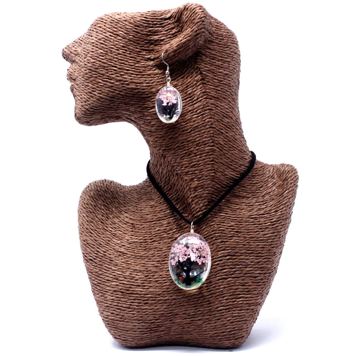Pressed Flower Tree Of Life Jewellery Set - Artfully Curated Creations and identify whats in the image
