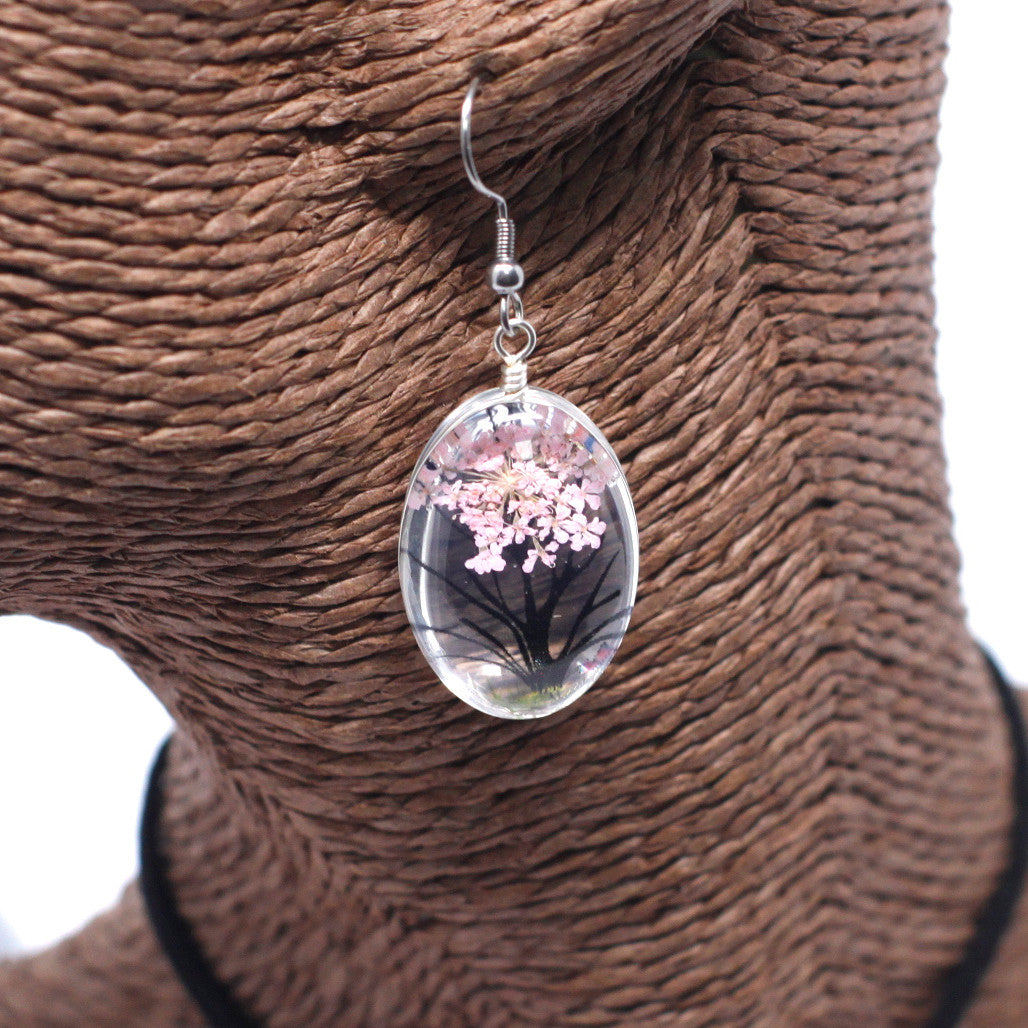 Pressed Flower Tree Of Life Jewellery Set - Artfully Curated Creations and identify whats in the image