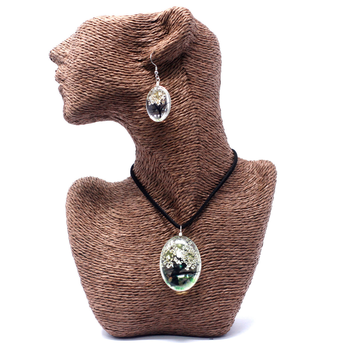 Pressed Flower Tree Of Life Jewellery Set - Artfully Curated Creations and identify whats in the image