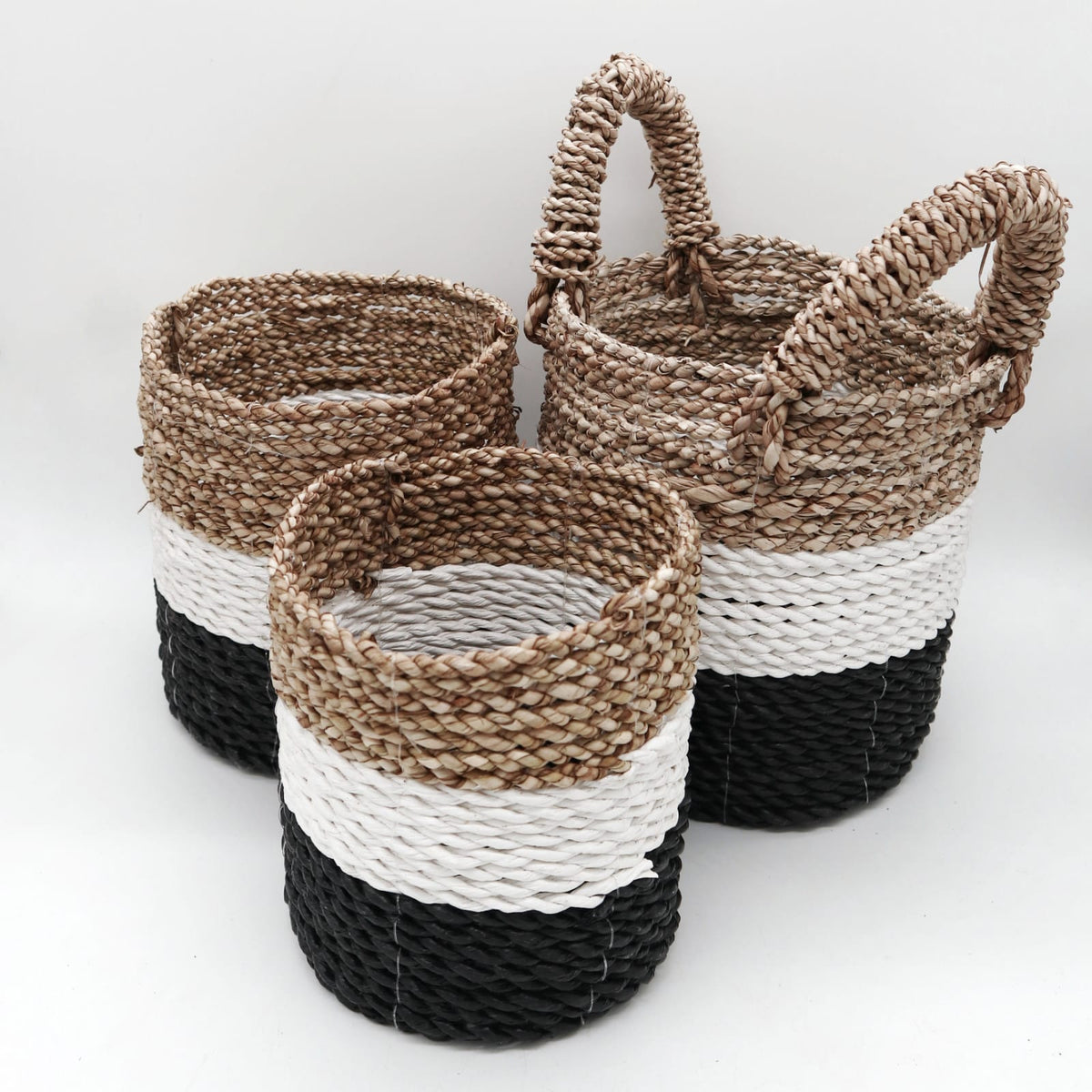 Seagrass Set Of 3 Baskets - Artfully Curated Creations and identify whats in the image