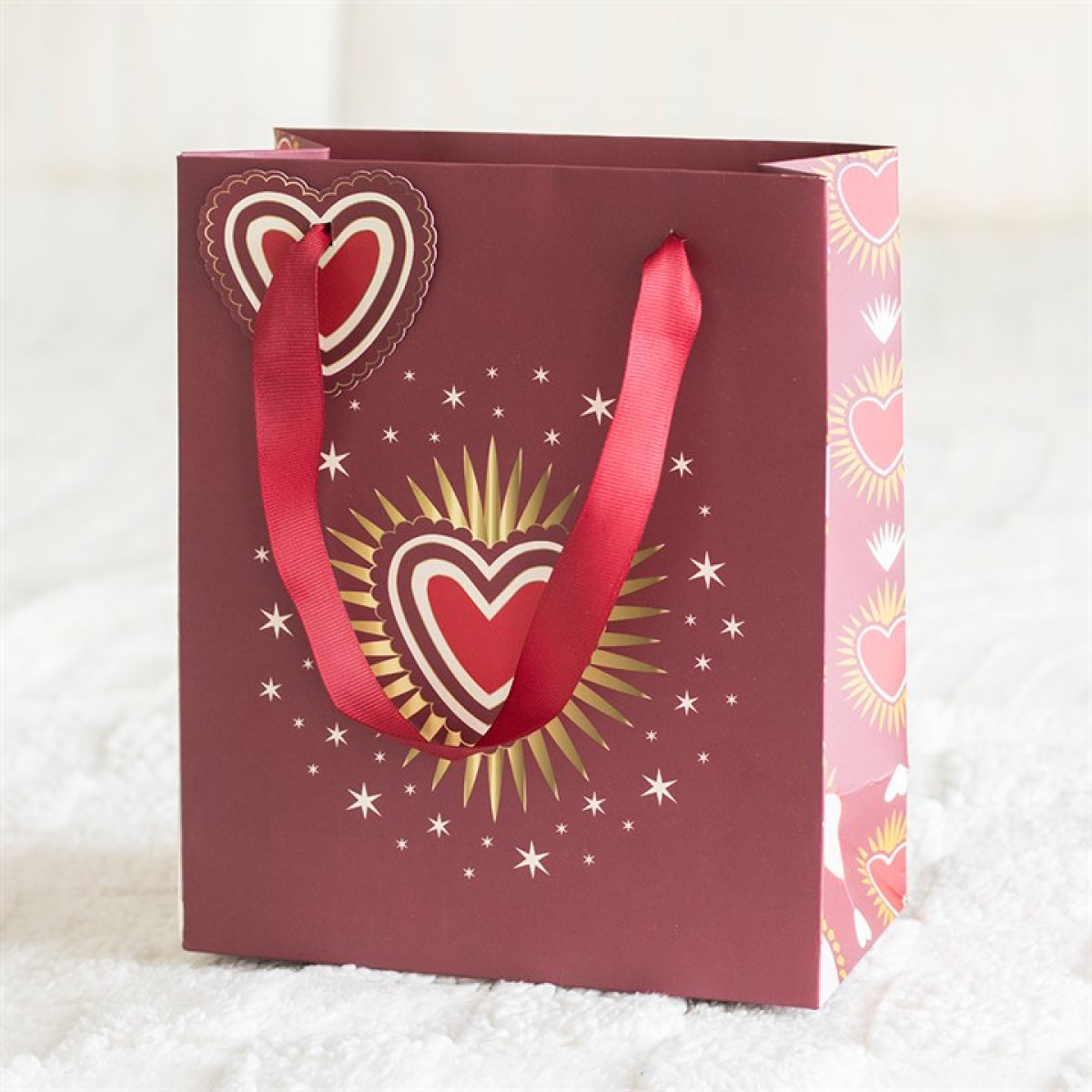 Sacred Heart Gift Bag | 23cm Paper Gift Bag for Valentine’s Day | Bold Red Heart Design | Love‑Themed Gift Packaging