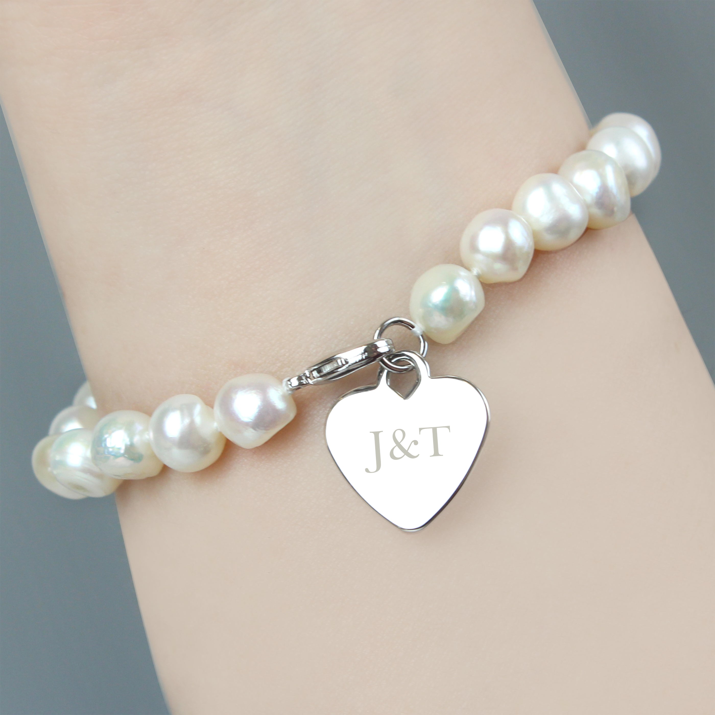 Personalised Pearl Bracelet | Engraved Chrome Gift Box for Anniversaries & Special Occasions