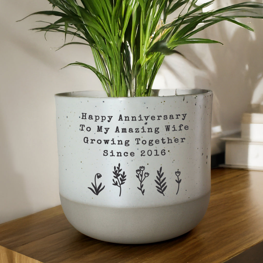 Personalised Floral Flecked Ceramic Plant Pot | A Beautiful Gift for Any Occasion