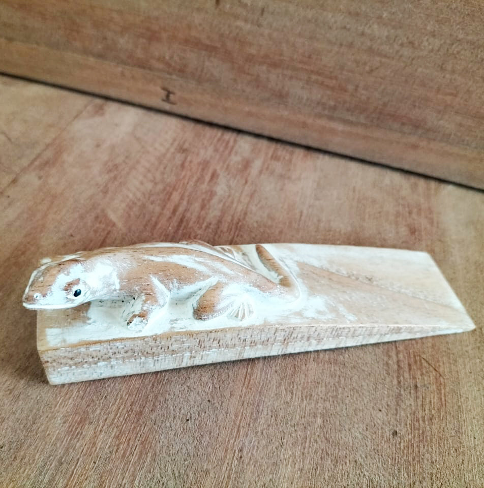 Hand Carved Doorstop - Gecko